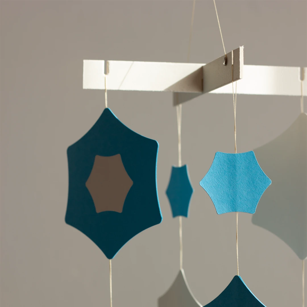 forme-contre-forme-naissance-mobile-b-b-marqueterie-papier-personnalisable image 8
