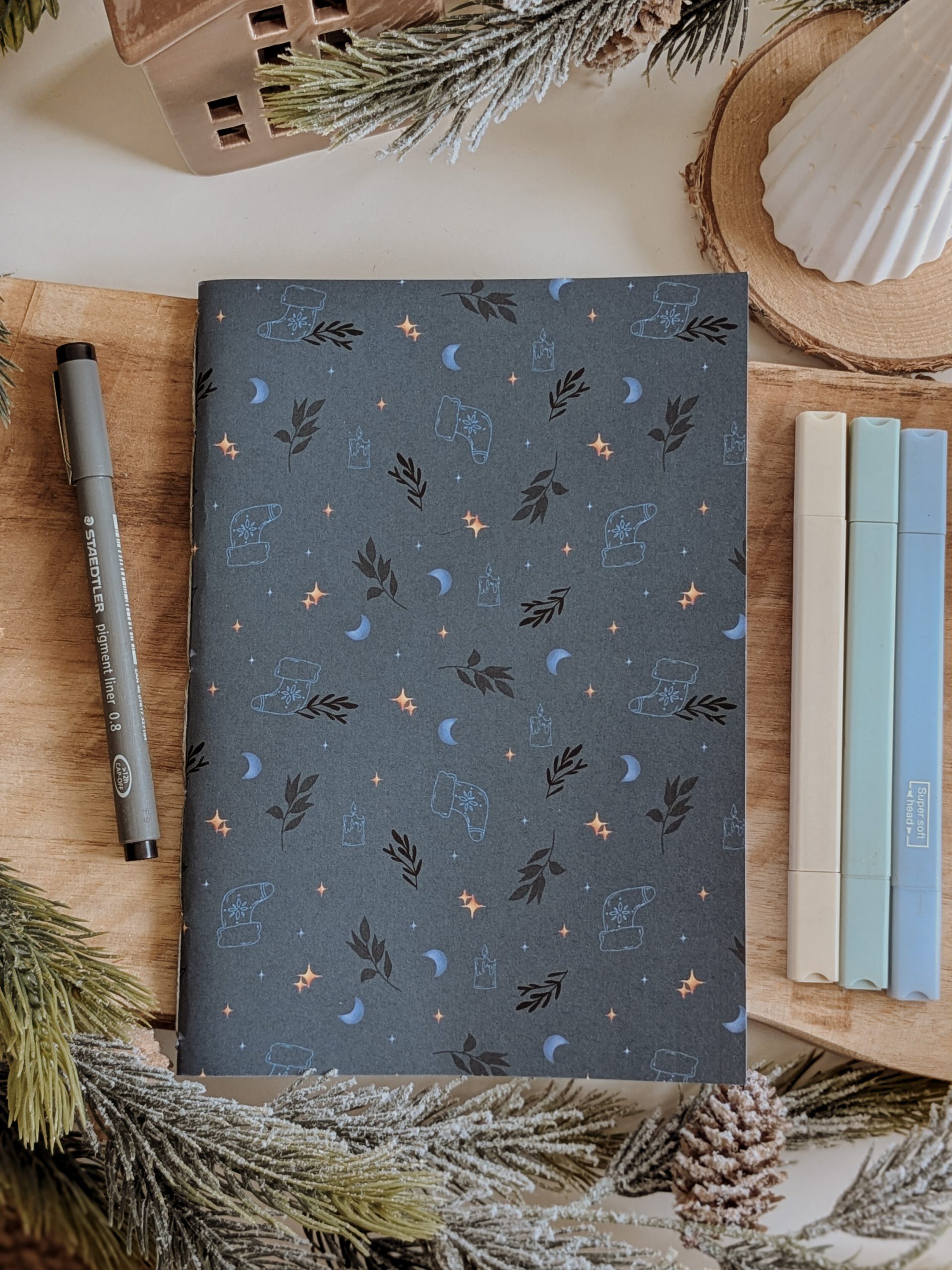 murmures-de-papier-carnets-lune-enchant-e-carnet-cousu-a6 image 3