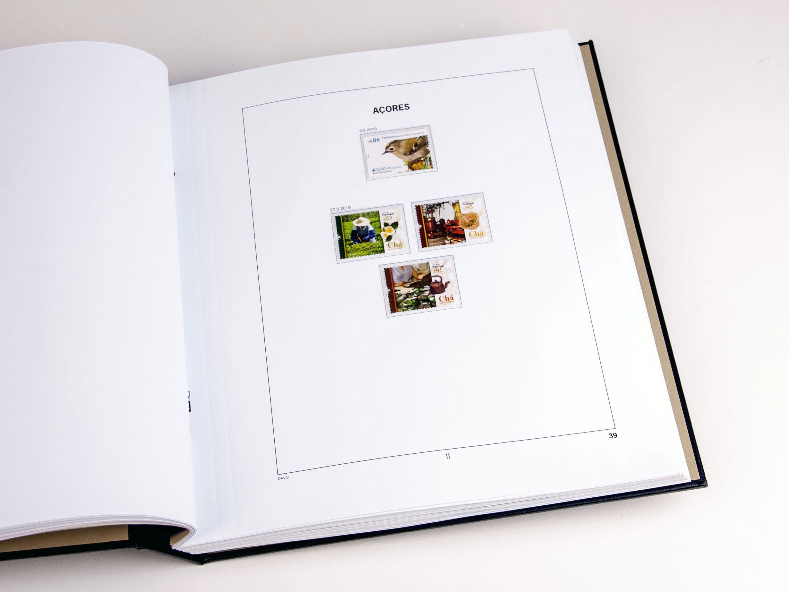 davo-luxe-a-ores-mad-re-2019-pages-album-timbres-170g image 1