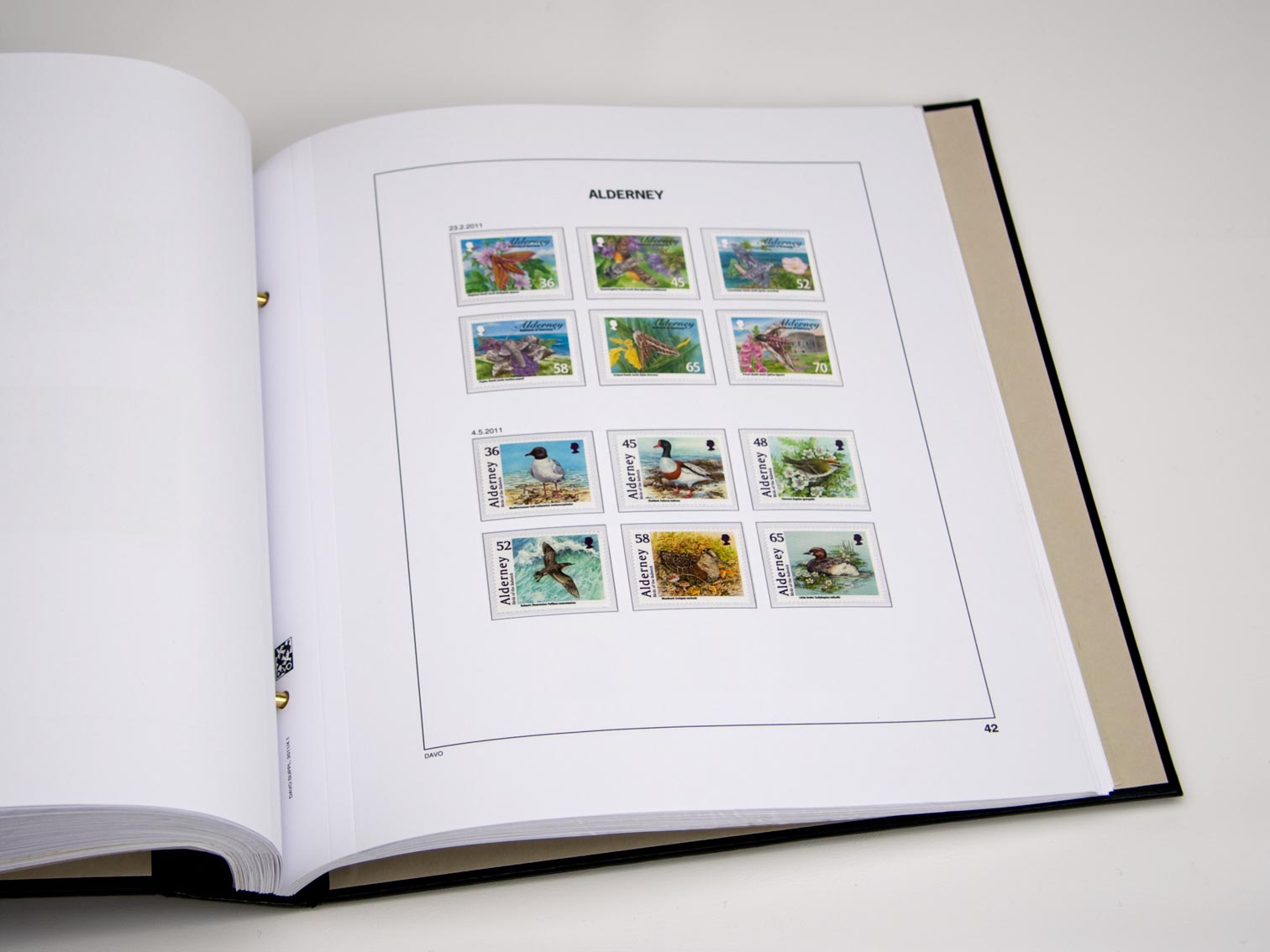 davo-luxe-alderney-2021-pages-album-timbres-170-g image 1