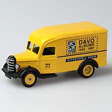 davo-van-4-camionnette-miniature-dition-limit-e-certifi-e image 1