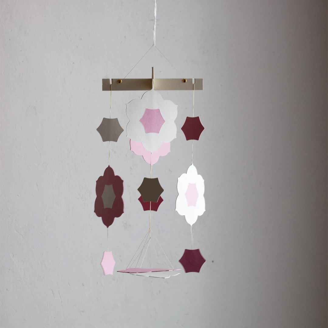 forme-contre-forme-naissance-mobile-b-b-marqueterie-papier-personnalisable image 4