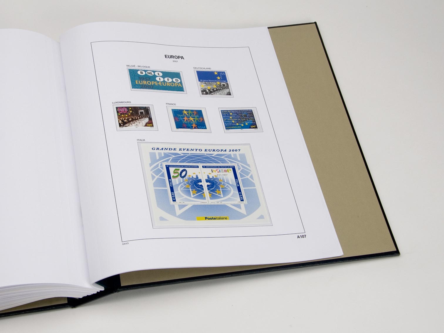 davo-luxe-compl-ment-album-timbres-europe-2017-papier-170g image 1
