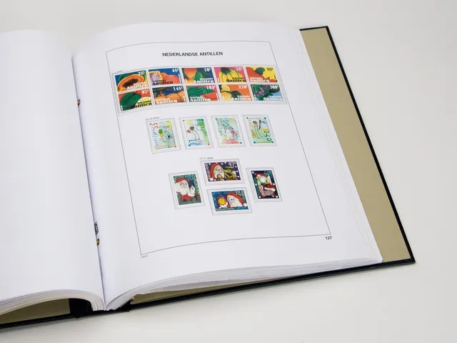 davo-luxe-suppl-ment-antilles-n-erlandaises-2025-album-timbres image 1