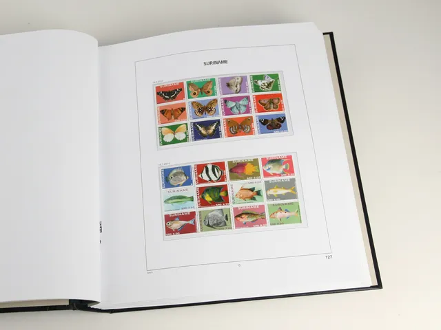davo-luxe-suriname-2024-feuilles-album-timbres-papier-170g image 1