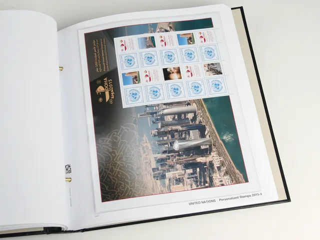 davo-luxe-uno-pers-stamps-2025-suppl-ment-timbres image 1