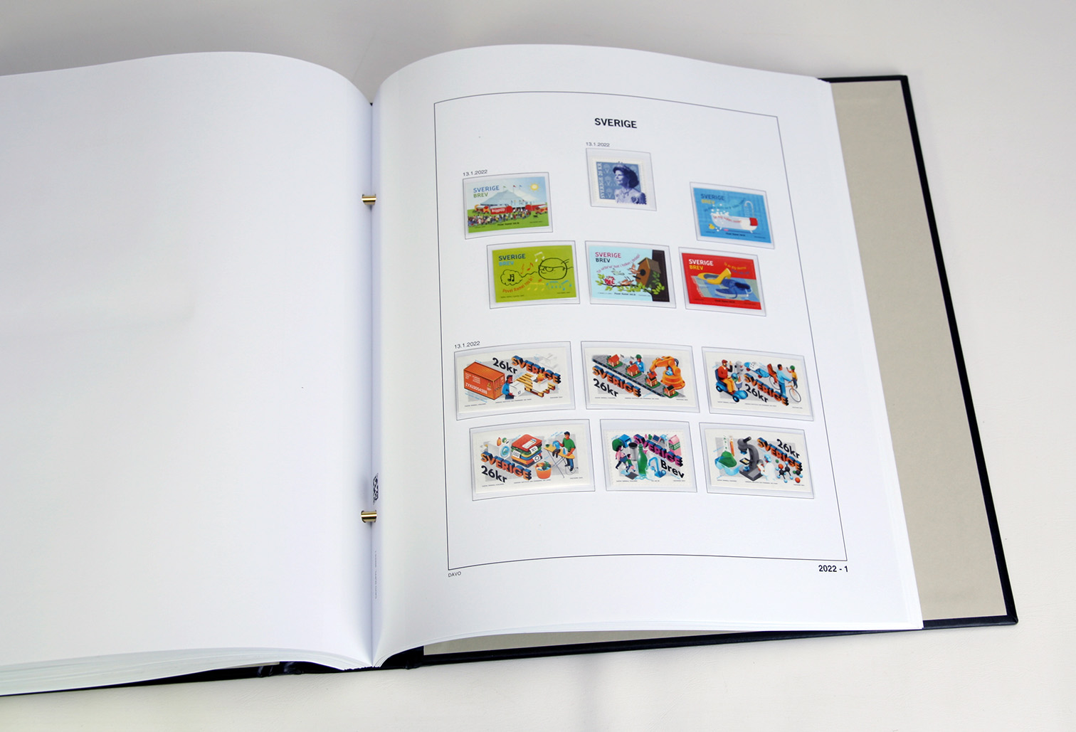 davo-luxe-su-de-2022-pages-album-timbres-170-g image 1