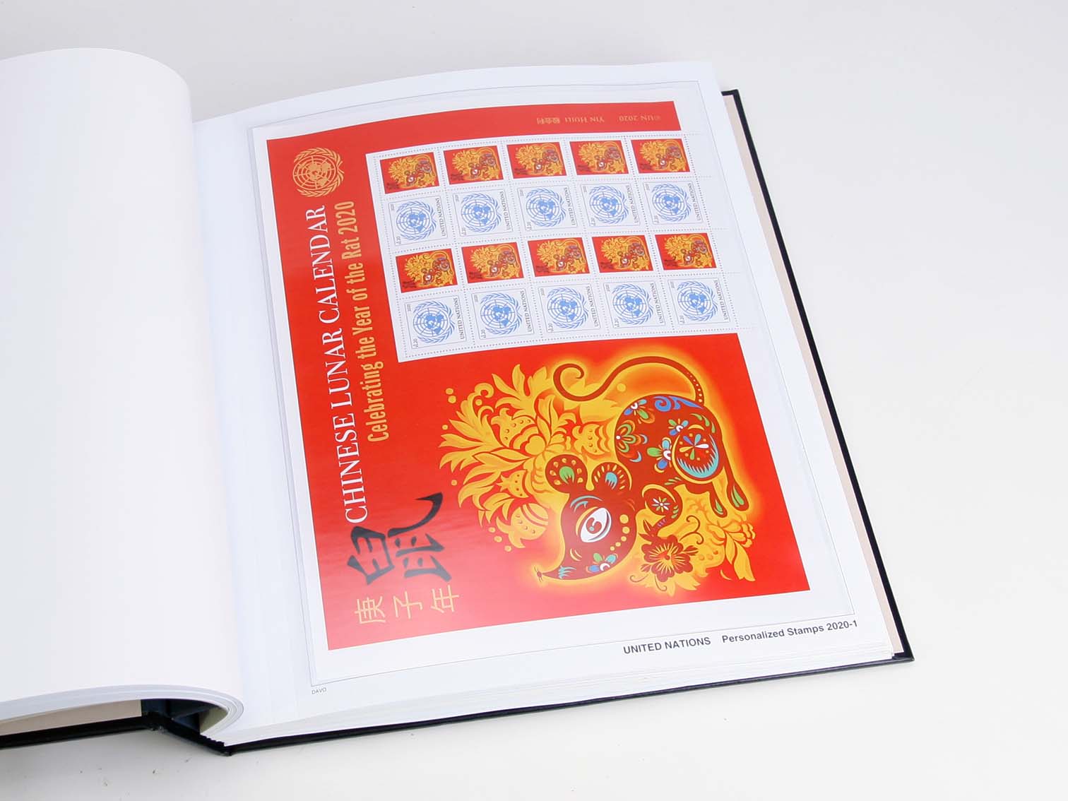 davo-luxe-feuillets-album-timbres-onu-personal-stamps-2020 image 1