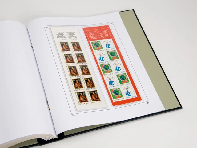 davo-luxe-france-croix-rouge-2006-feuilles-album-timbres image 1