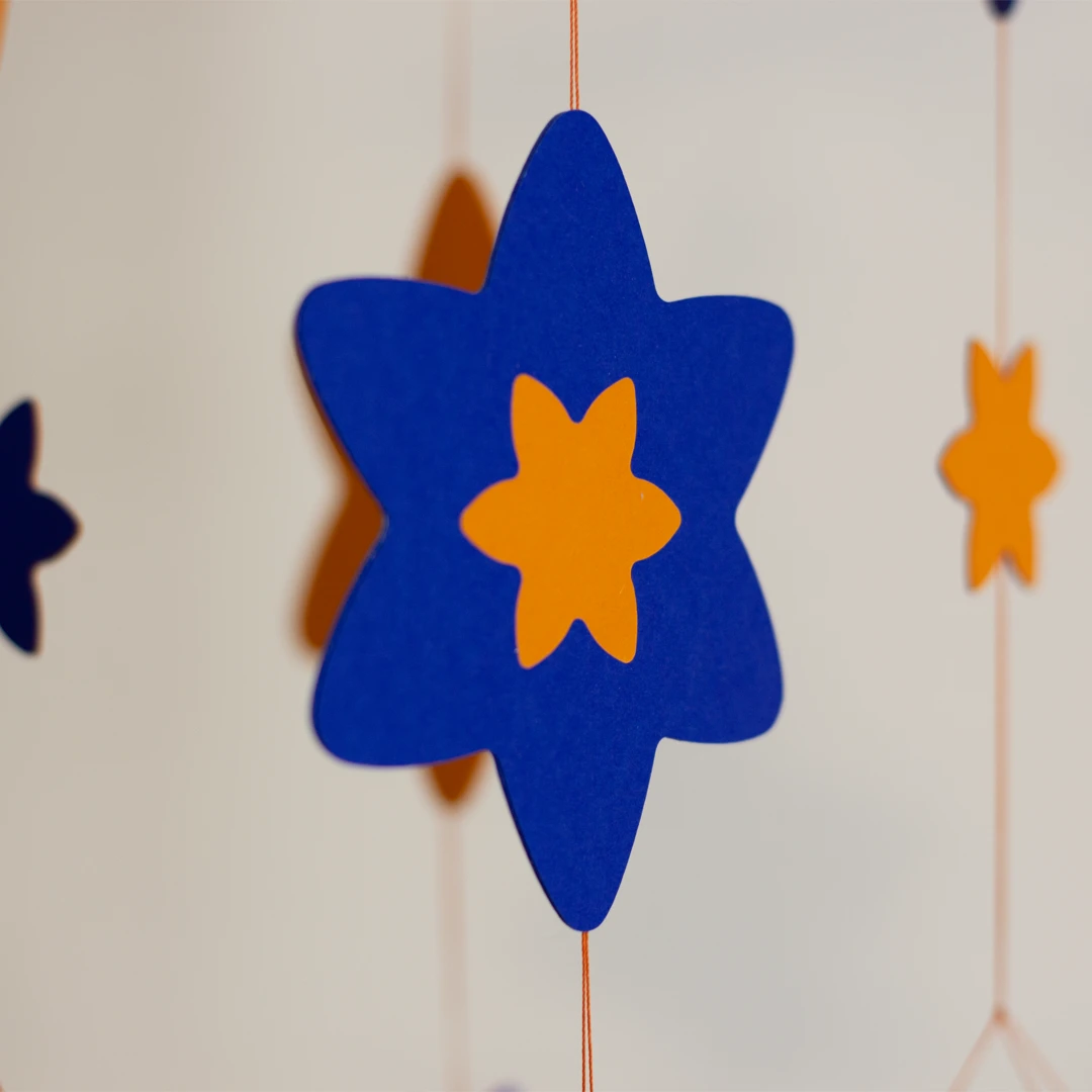 forme-contre-forme-naissance-mobile-b-b-marqueterie-papier-personnalisable image 3