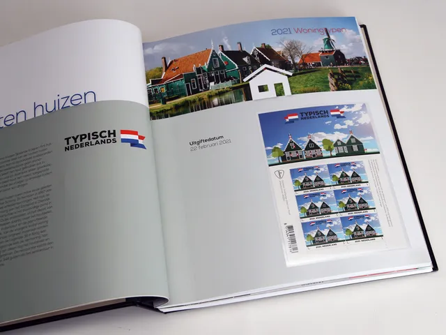 davo-luxe-typisch-nederlands-2021-feuilles-illustr-es-timbres image 1