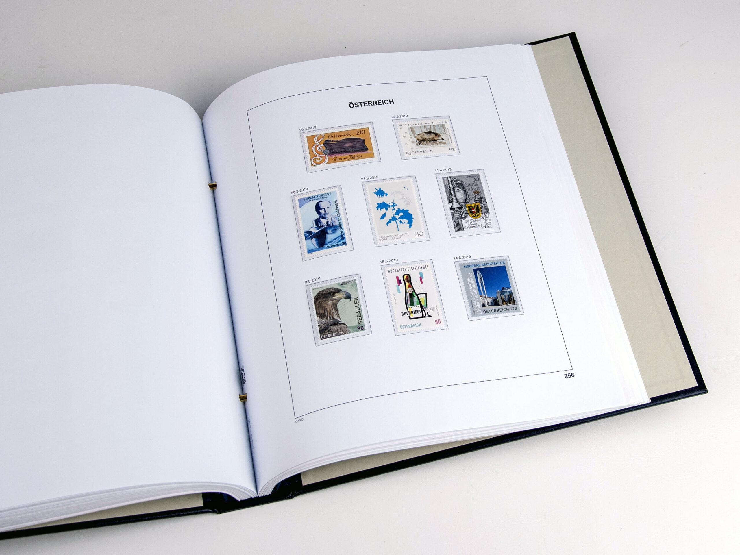 davo-luxe-autriche-2019-feuilles-album-timbres-papier-170g image 1