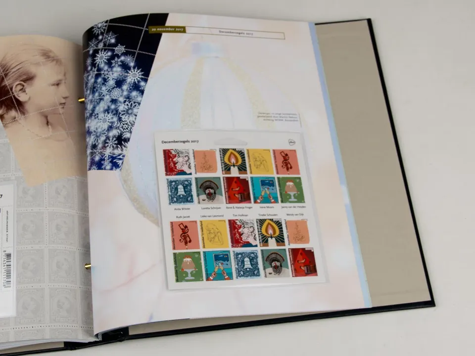 davo-luxe-illustr-feuillets-2017-feuilles-album-timbres image 1