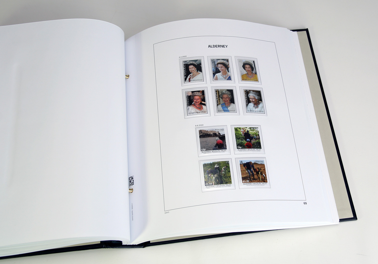 davo-luxe-alderney-2022-suppl-ment-feuilles-timbres-170g image 1