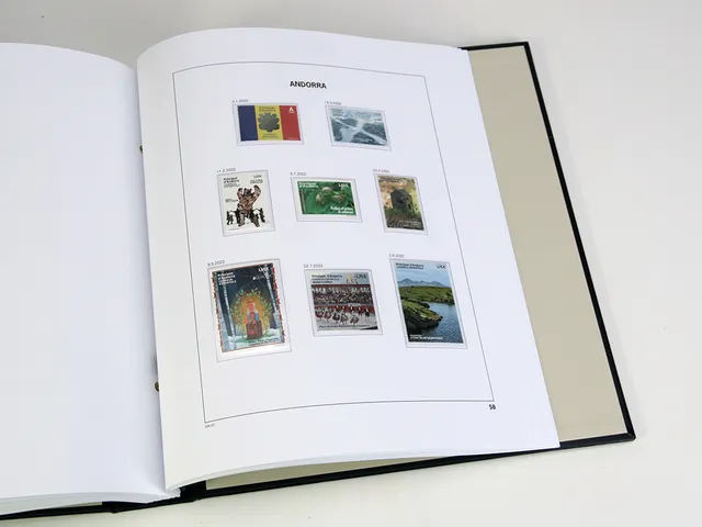 davo-luxe-suppl-ment-andorre-espagnole-2022-feuillets-timbres image 1