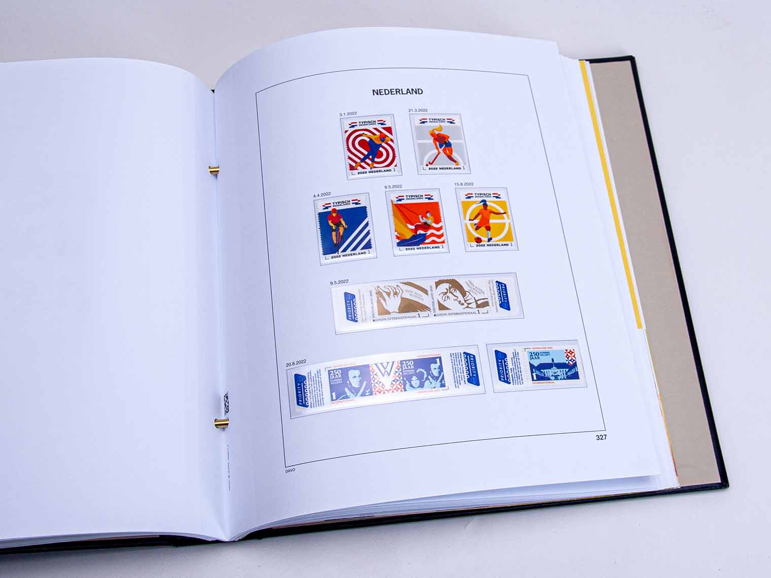 davo-luxe-feuillets-album-timbres-pays-bas-2022-avec-bandes image 1