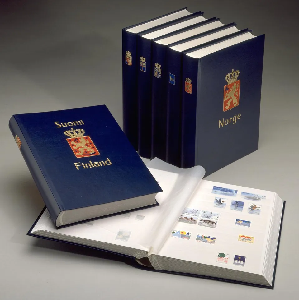 davo-g-finlande-classeur-timbres-bleu-armoiries image 1