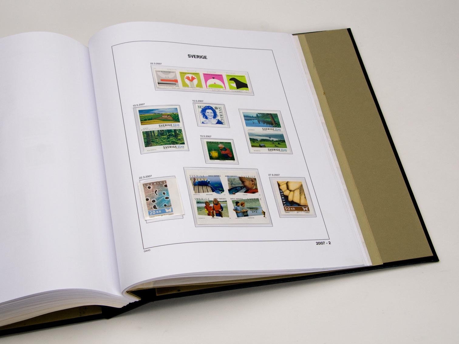 davo-luxe-su-de-2017-feuilles-suppl-ment-timbres-170g image 1