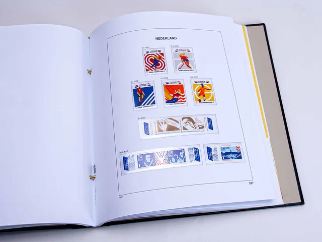 davo-luxe-feuillets-album-timbres-pays-bas-2022-avec-bandes image 1
