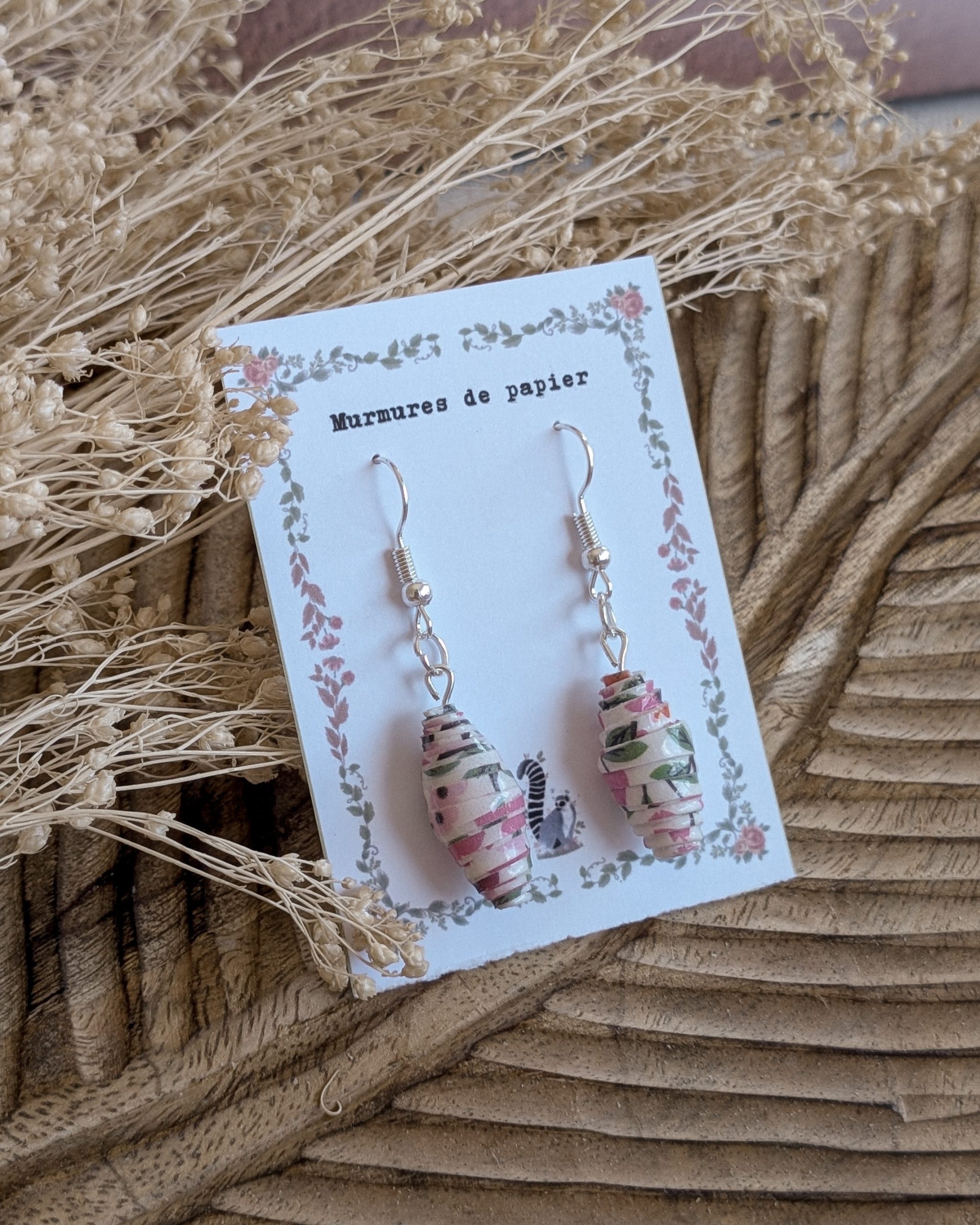 murmures-de-papier-fragment-retrouv-boucles-perles-papier image 3