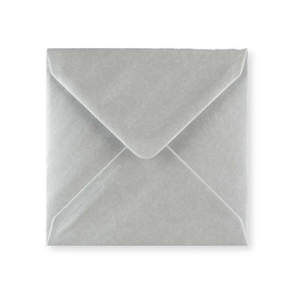 enveloppes-france-colorees-130x130-mm-enveloppe-argent-metallisee image 1
