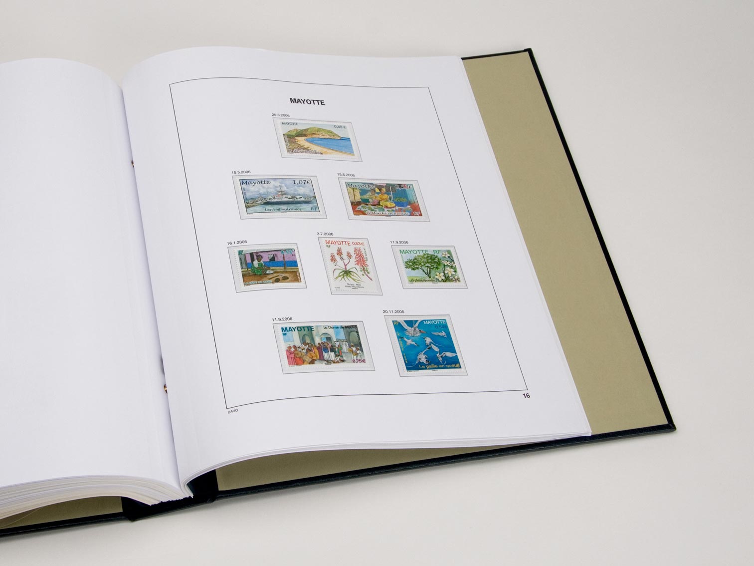 davo-luxe-mayotte-2006-pages-album-timbres-170g image 1