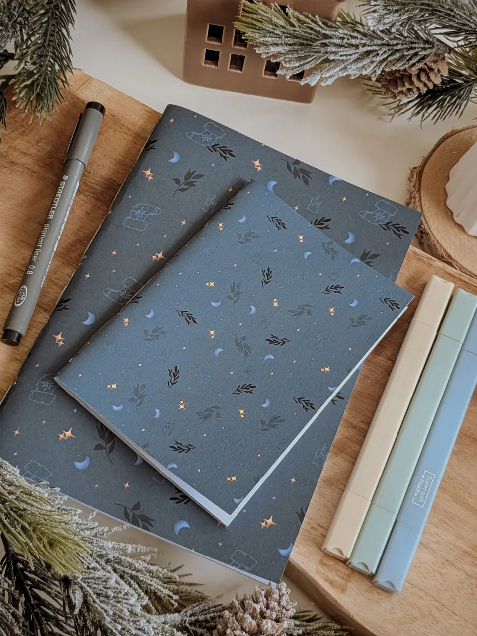 murmures-de-papier-carnets-lune-enchant-e-carnet-cousu-a6 image 1